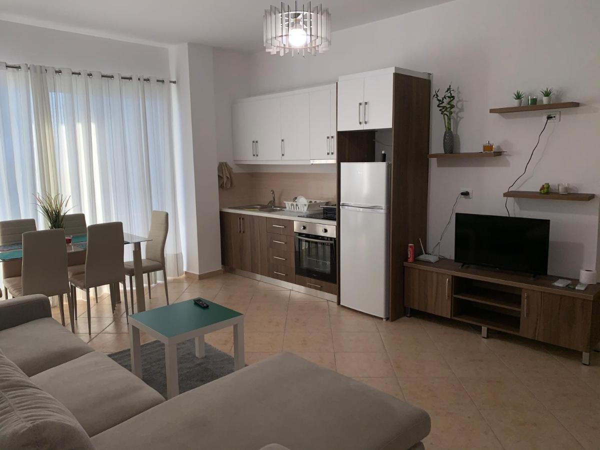 Sea La Vie Apartments ساراندا المظهر الخارجي الصورة